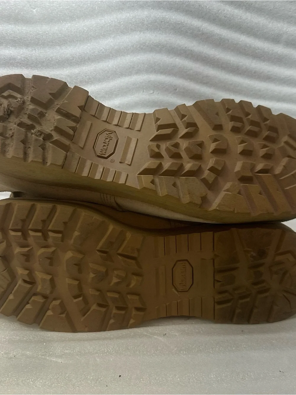 Vibram military combat classic tan